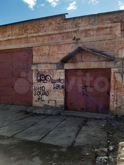 Гараж, > 30 м²