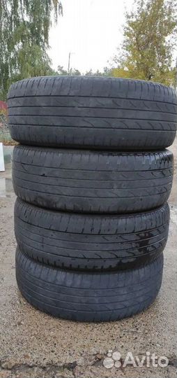 Bridgestone Dueler H/P 215/60 R17 96H