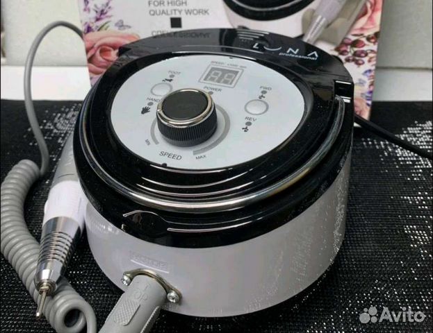 Аппарат для маникюра и педикюра