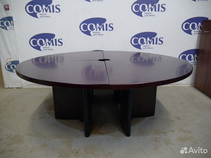 Стол для переговоров