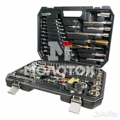 Набор инструментов в кейсе 121 предмет