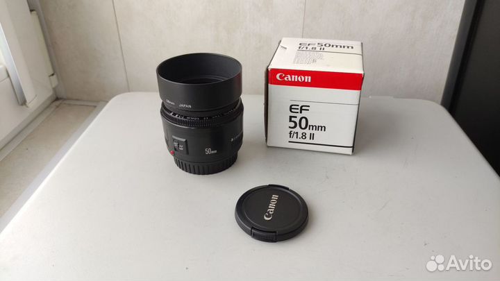 Canon EF 50mm f/1.8 II коробка, бленда