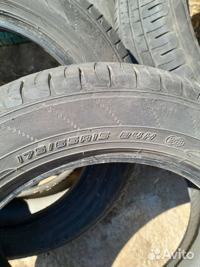 Dunlop DV-01 175/65 R15