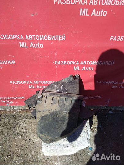 Корпус воздушного фильтра Audi A6 C5