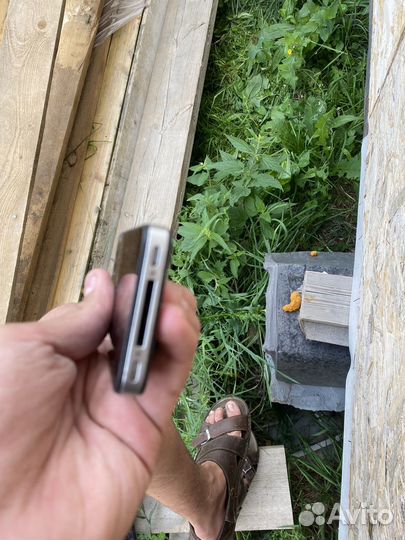 Телефон iPhone 4s