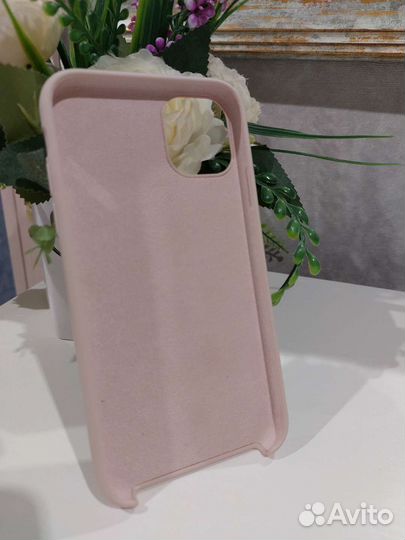 Оригинальный чехол на iPhone 11