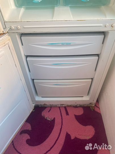 Холодильник stinol