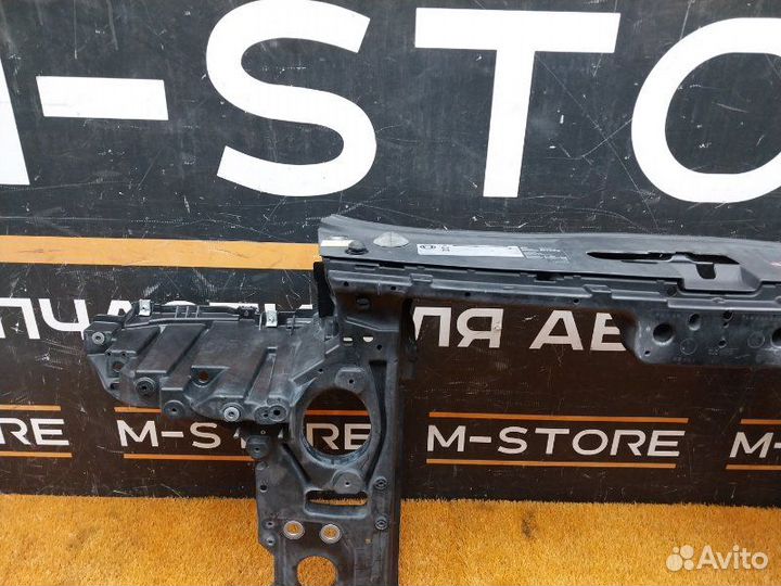 Рамка радиатора Volkswagen Touareg 7L BHK 2010