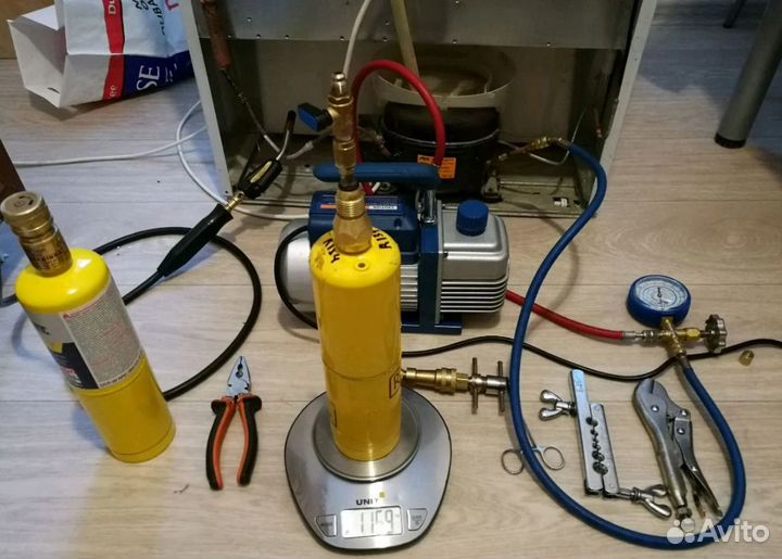 Ремонт стиральных машин Холодильников и Посудомоек