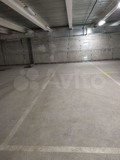 Машиноместо, 15 м²