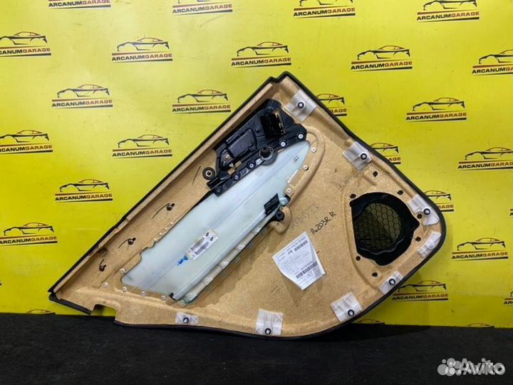 Обшивка двери задняя правая Mercedes 203 W203