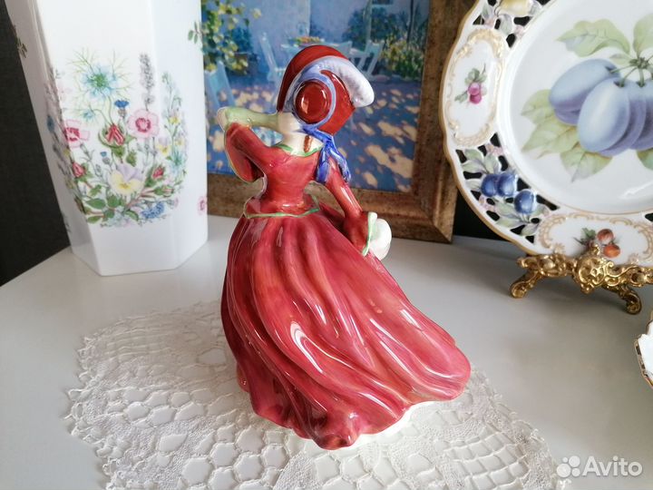 Статуэтка Royal Doulton фарфор Англия винтаж