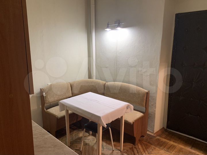 Комната 25 м² в 8-к., 3/3 эт.