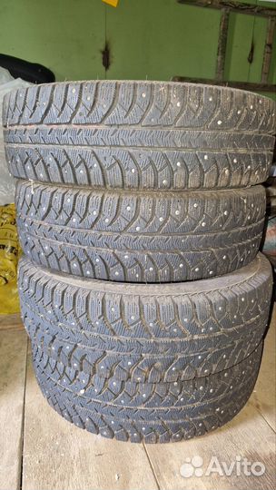 Bridgestone Ice Cruiser 7000S 175/70 R14