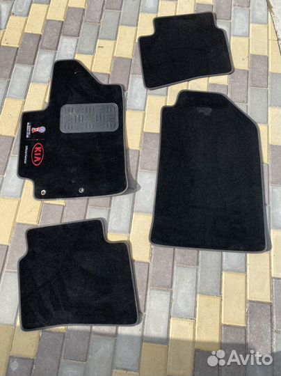 Автомобильные коврики ворсовые