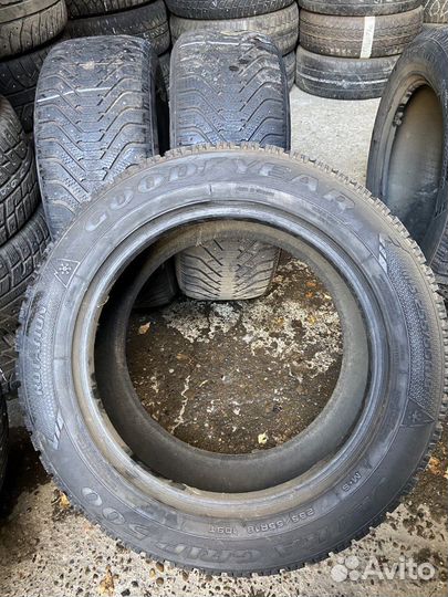 Goodyear UltraGrip 500 255/55 R18