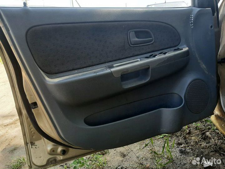 Обшивка двери Kia Rio универсал A5D 2004