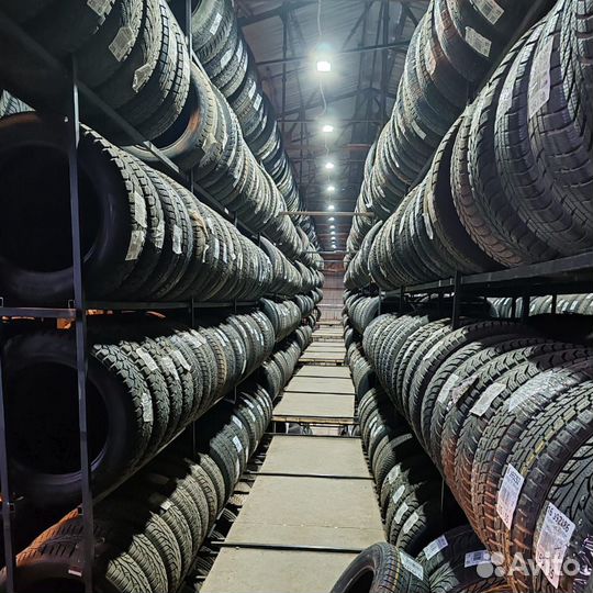 Kumho WinterCraft SUV Ice WS51 215/65 R16 102T