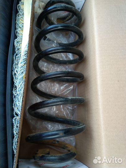 Пружина задняя LR VW Tiguan