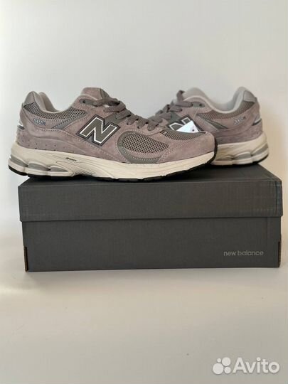 Кроссовки New Balance 2002r