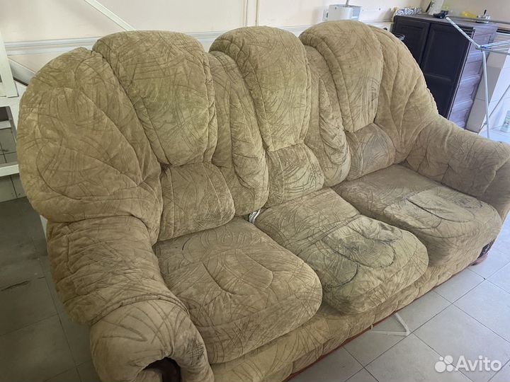 Продам диван и 2 кресла