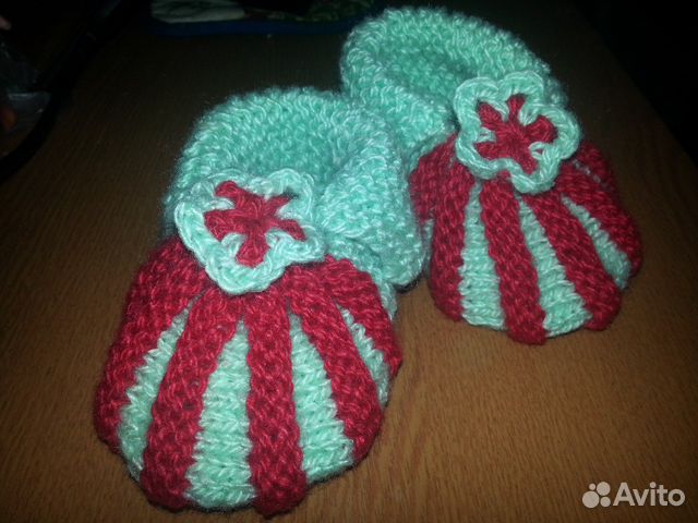 Новые вязаные пинетки
