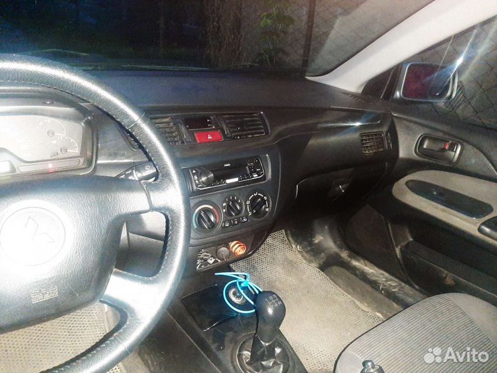 Mitsubishi Lancer 1.6 МТ, 2004, 320 000 км