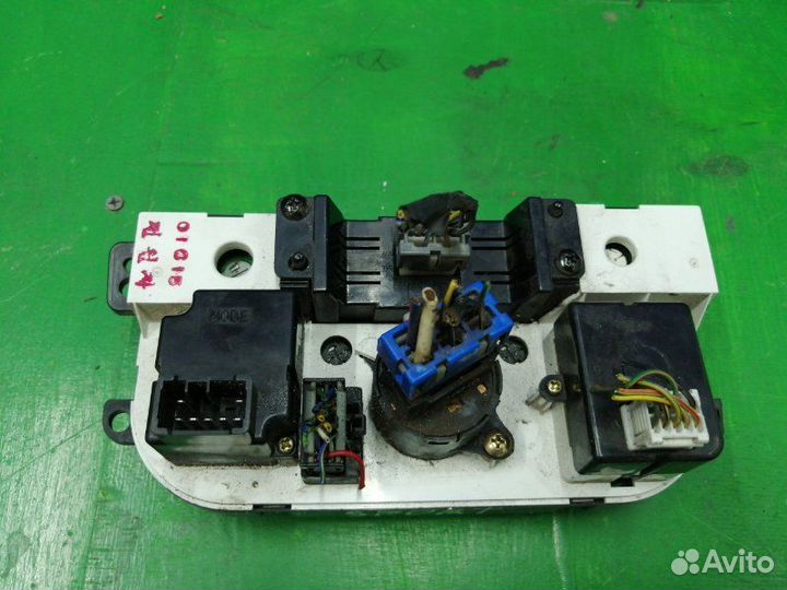 Блок управления климат-контролем Kia Sportage JA