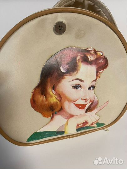 Косметичка винтажная Avon 