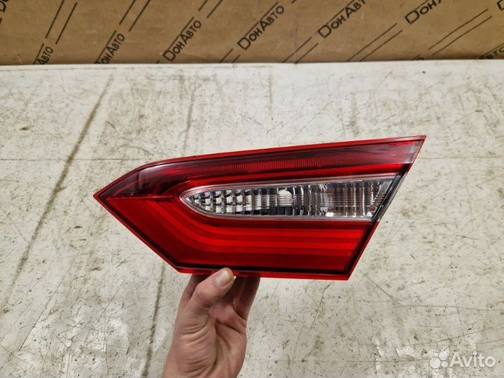 Фонарь правый Toyota Camry V70