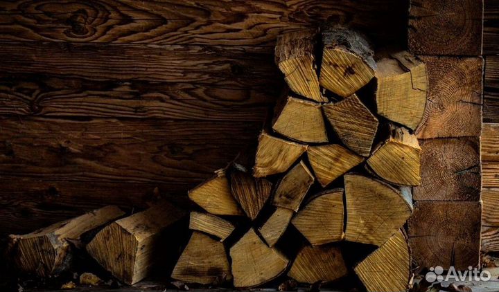 Дрова сложенные