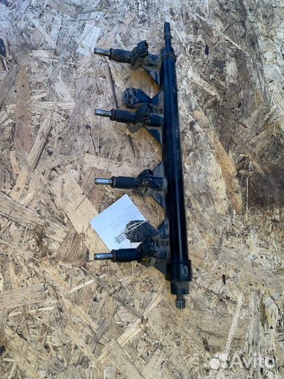 Топливная рейка Peugeot 308 хейчбек EP6 2011