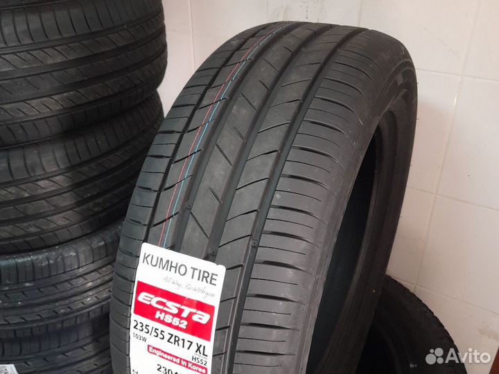 Kumho Ecsta HS52 235/55 R17