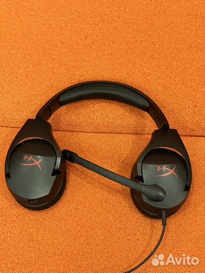 Наушники Hyper X Cloud Stinger + коврик A4tech