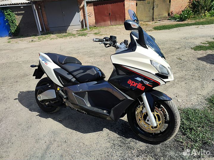 Aprilia SRV850