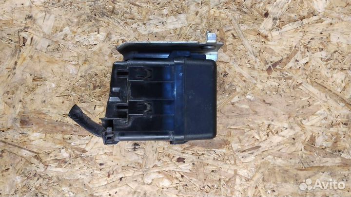 Блок реле и предохранителей передний Mazda 6 GJ