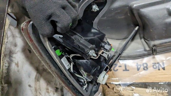 Фонарь крышки багажника Ford Mondeo 4, 2011