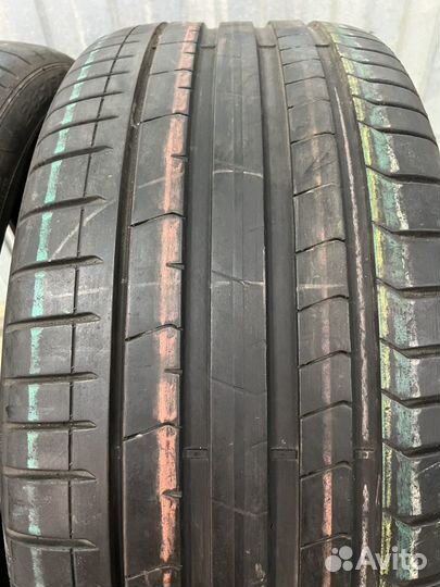 Pirelli P Zero PZ4 265/35 R22 102V