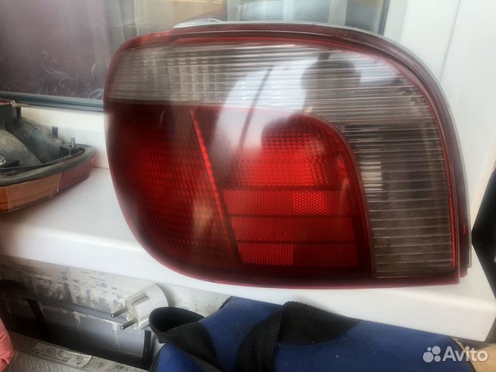 Задний фонарь