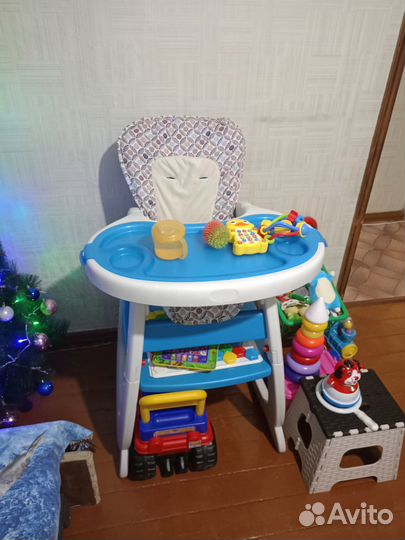 Столик для кормления ребенка