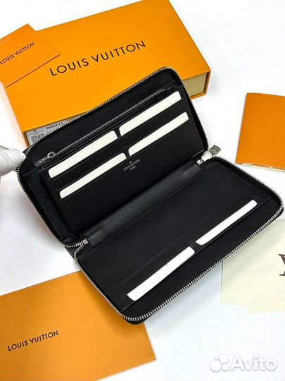 Кошелек Louis Vuitton Zippy