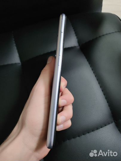 realme Q3s, 8/128 ГБ