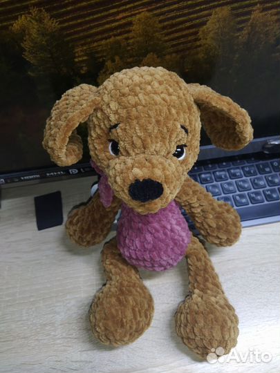 Собака из плюшевой пряжи