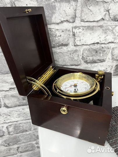Часы с карданной коробкой