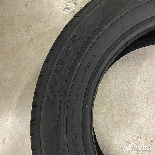 Viatti Strada 2 (V-134) 195/65 R15 95V