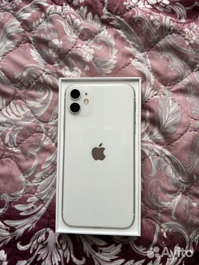 iPhone 11, 64 ГБ