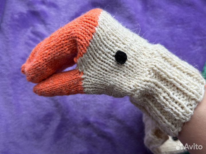 Варежки ручной работы Гуси