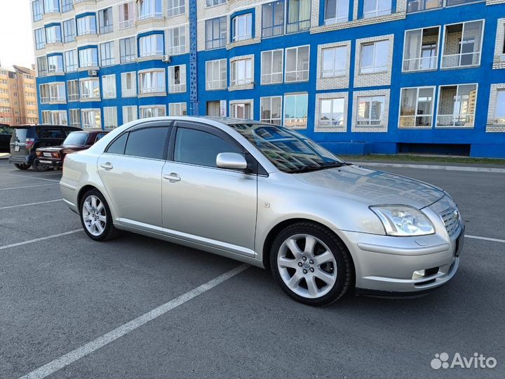 Toyota Avensis, 2004