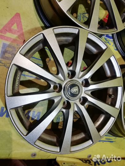 Литые диски R16 5х114,3 6,5JJ dia 57 ET40 Manaray