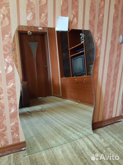 Зеркало настенное 1000*720